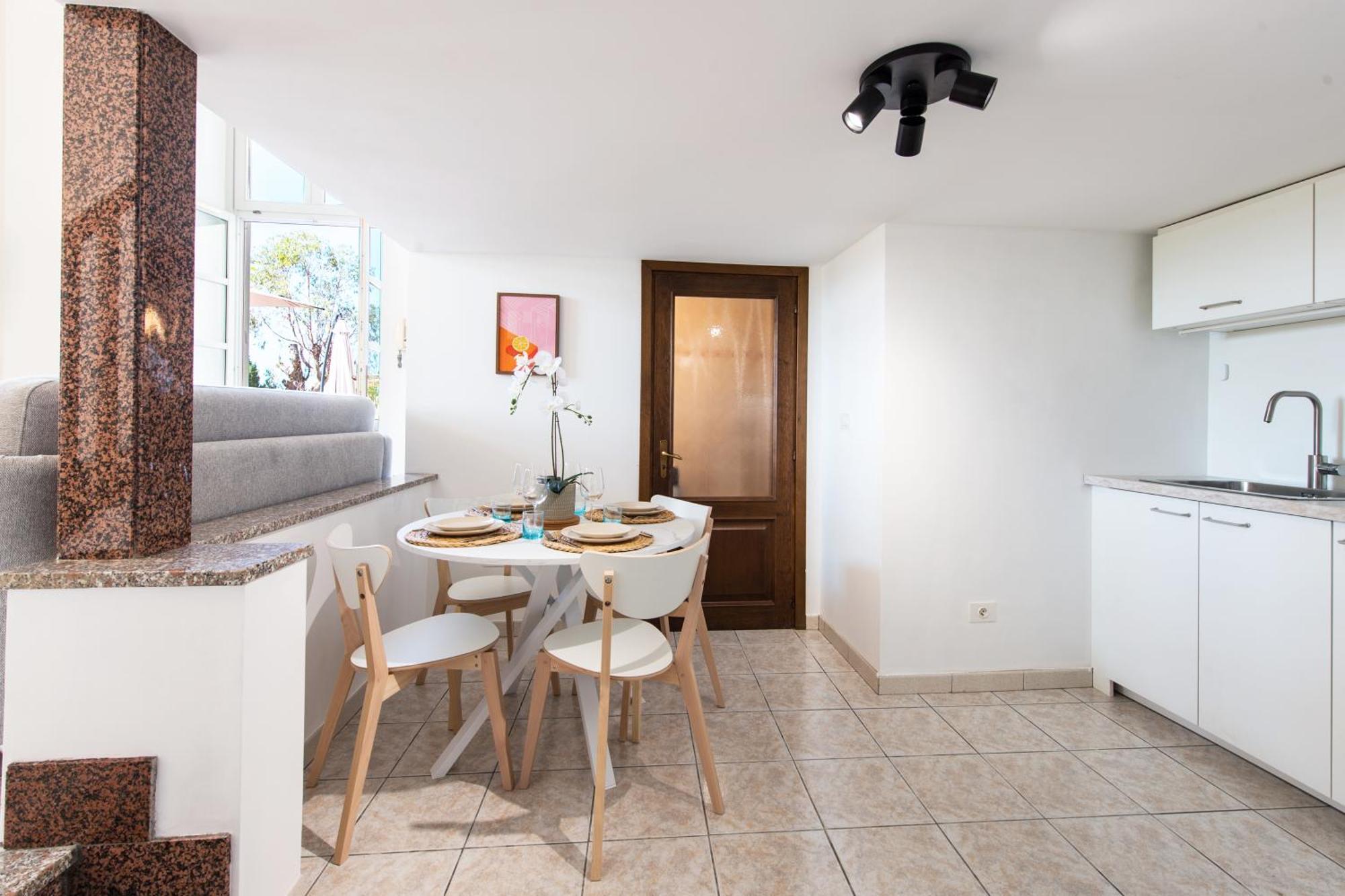 Oliviers -Agreable 2 Pieces Dans Maison Bourgeoise Mentone Esterno foto