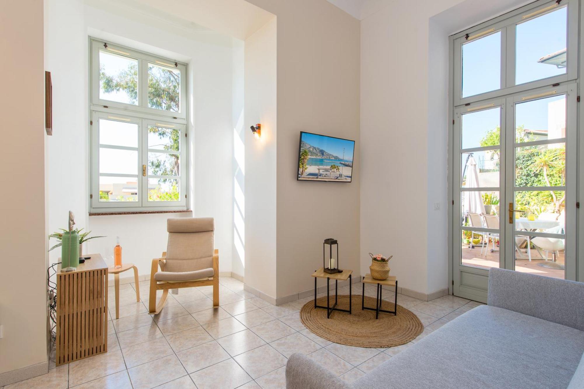 Oliviers -Agreable 2 Pieces Dans Maison Bourgeoise Mentone Esterno foto
