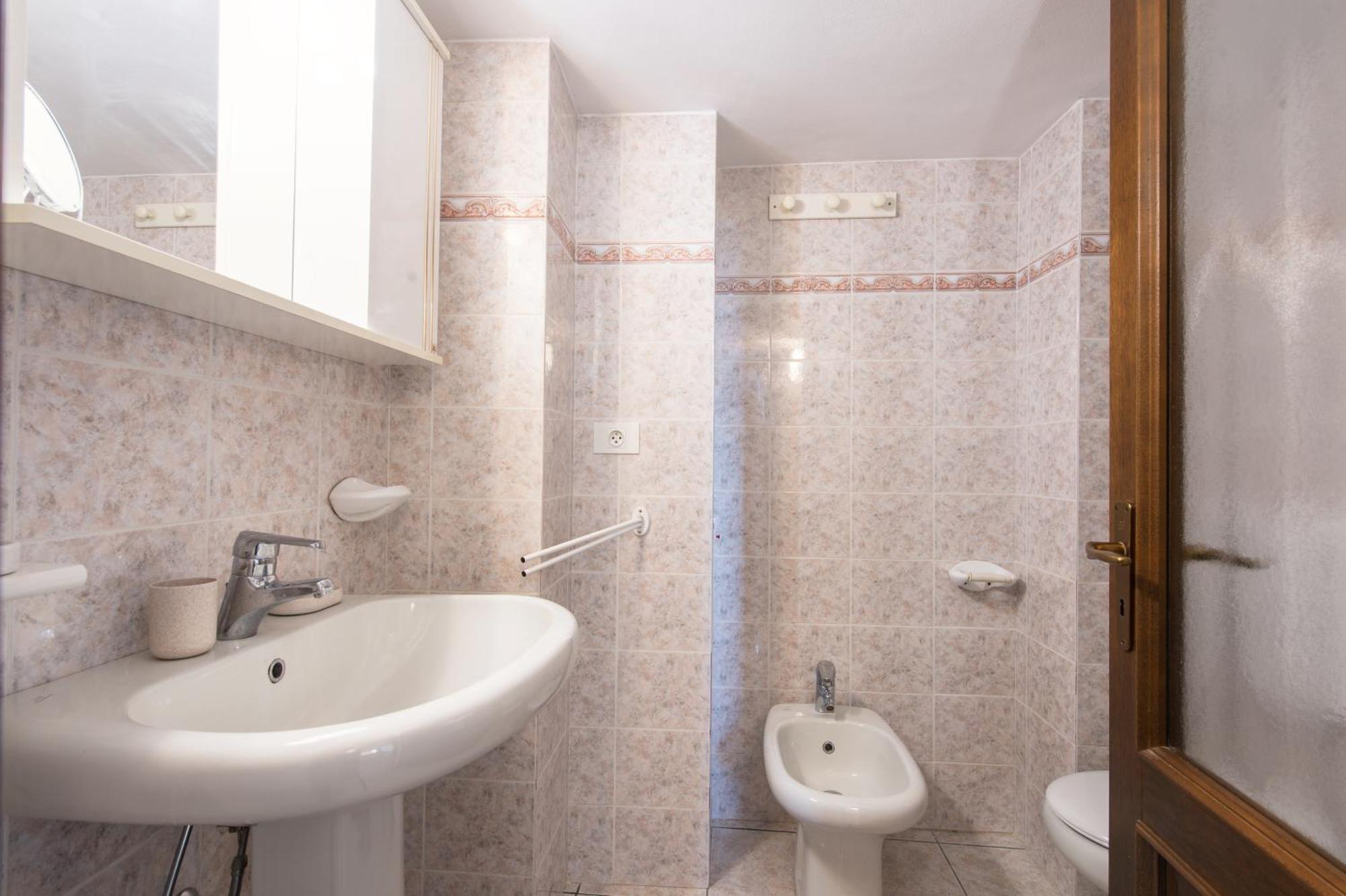 Oliviers -Agreable 2 Pieces Dans Maison Bourgeoise Mentone Esterno foto